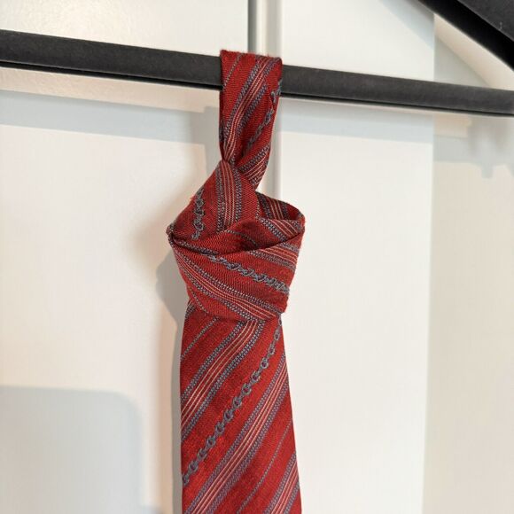 GUCCU Silk Linen Red Blue Stripe Horsebit Men's Tie Necktie Vintage GG Logo - Picture 3 of 6